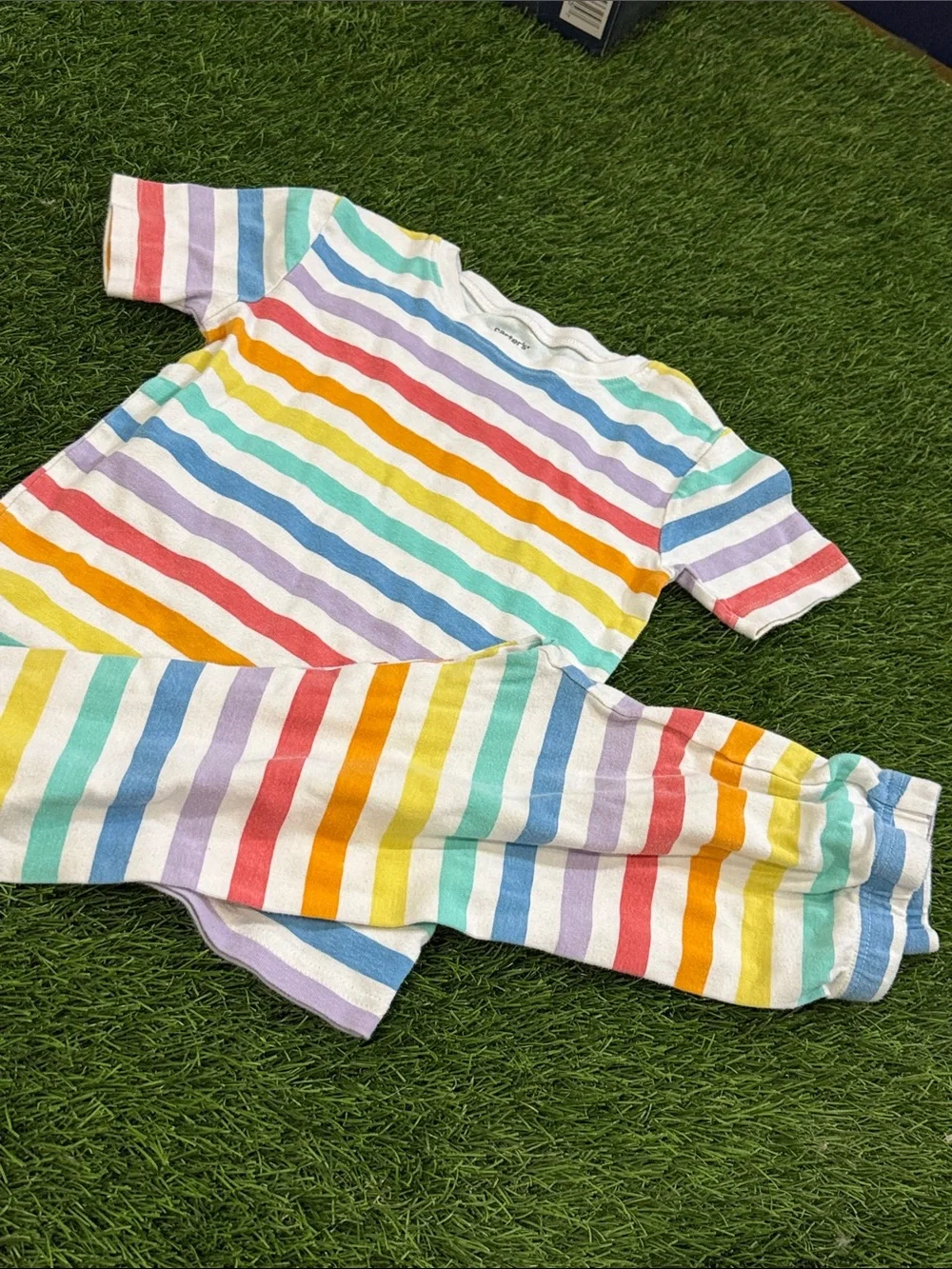 Carter’s Fitted Pajama Set 🌈